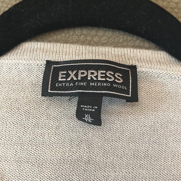 Express Men’s Fine Moreno Wool Sweater Size XL Color Beige. - Picture 3 of 4